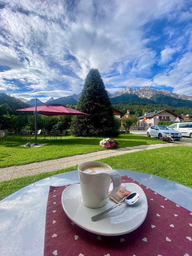 Hotel Garni Living San Candido Bagian luar foto