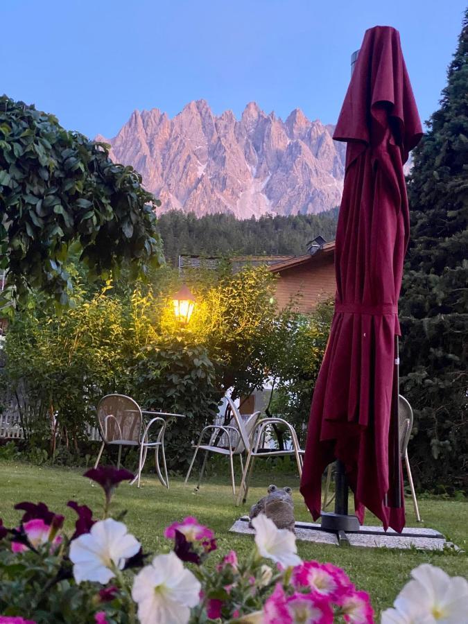 Hotel Garni Living San Candido Bagian luar foto